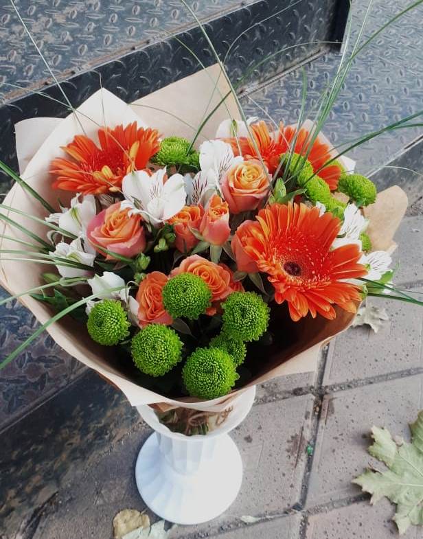 Букет цветов из: Герберы, Хризантемы, Альстромерии и Розы в Танцырее