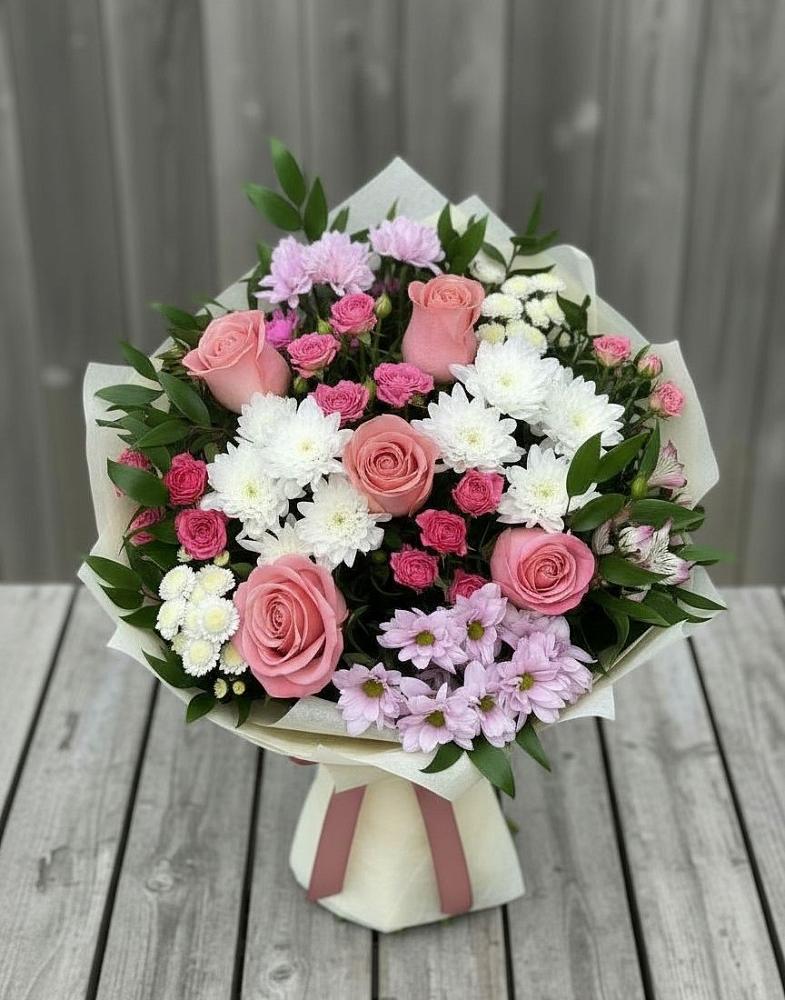 Букет цветов из: Альстромерии, Гвоздики, Розы и Хризантемы в Танцырее