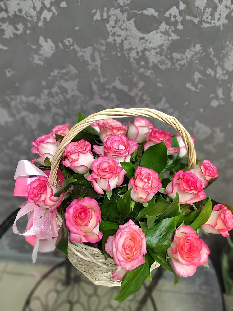 Цветочная композиция из Розы в корзине в Танцырее