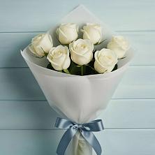 Букет 7 Белых роз Эдлесс Лав в Танцырее
