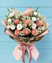 Букет цветов из:  Розы, Альстромерии и Лизиантусы в Танцырее