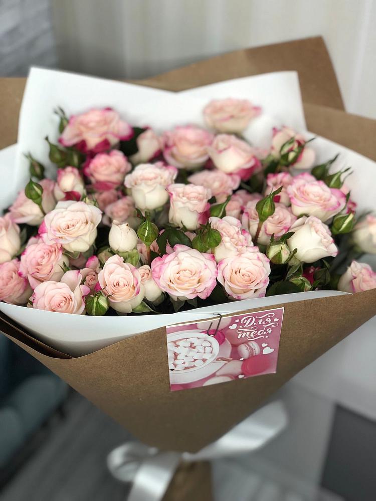 Букет цветов из: Розы в Танцырее