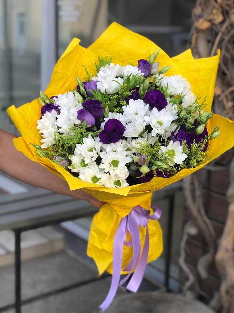 Букет цветов из: Ирисы, Хризантемы и Ромашки в Танцырее