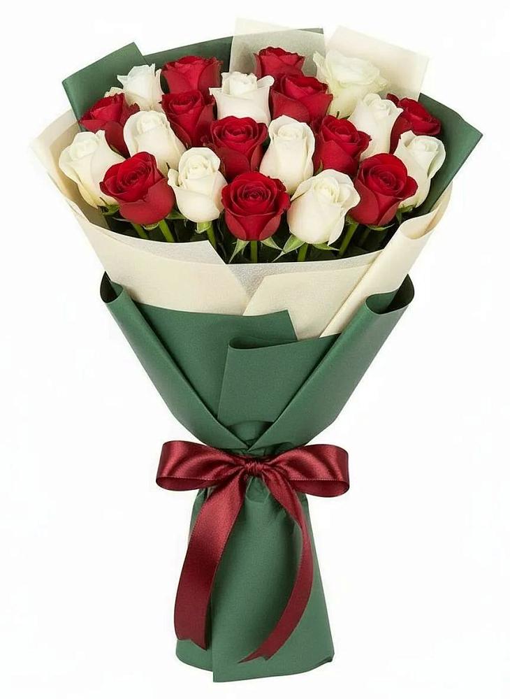 Букет Микс из красных и белых роз в Танцырее