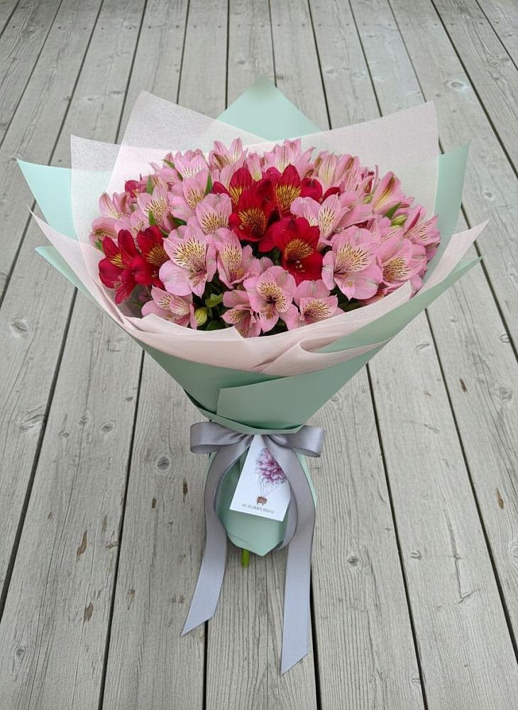 Букет цветов из: Альстромерии в Танцырее