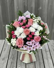 Букет цветов из:  Альстромерии, Гвоздики, Розы и Хризантемы в Танцырее