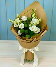 Букет цветов из:  Хризантемы и Лизиантусы #REPLACE_PRED# Танцырее