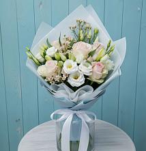 Букет цветов из:  Розы и Лизиантусы в Танцырее
