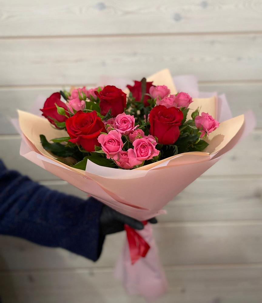 Букет цветов из: Розы в Танцырее