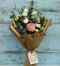 Букет цветов из:  Розы и Лизиантусы в Танцырее